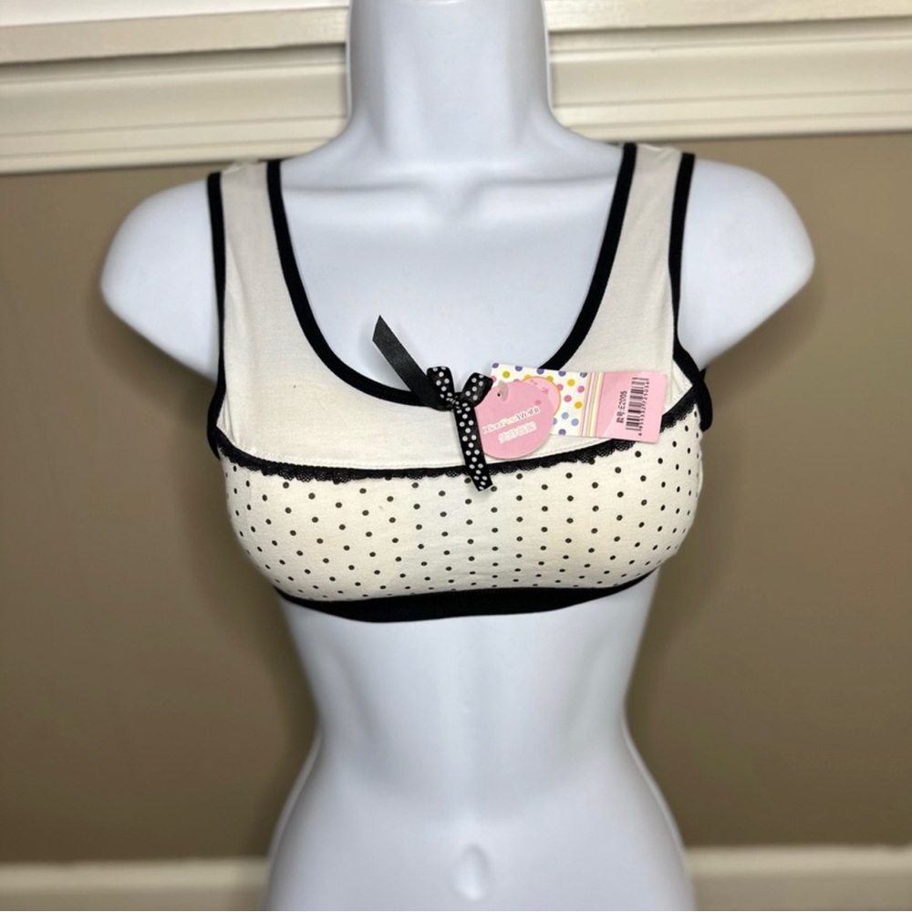 NWT Cream and Black Bra with Textured Design